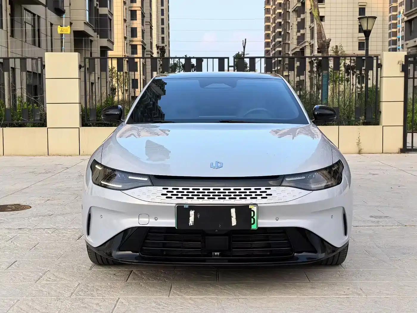 Leapmotor C01 2023 Range Extender 216 Comfort Edition — миниатюра 2