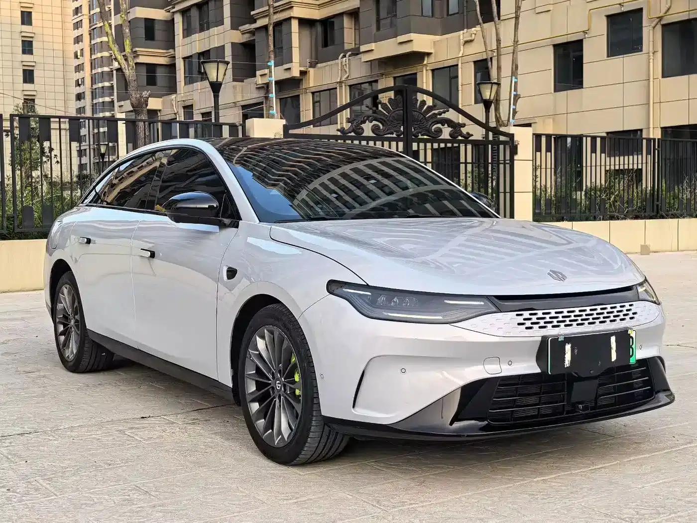 Leapmotor C01 2023 Range Extender 216 Comfort Edition — миниатюра 3