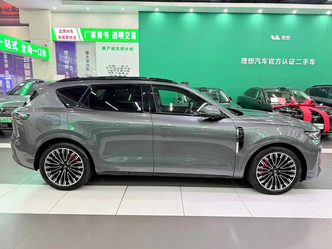 Voyah Free 2025 Free+ 4WD Qiankun Edition — миниатюра 4