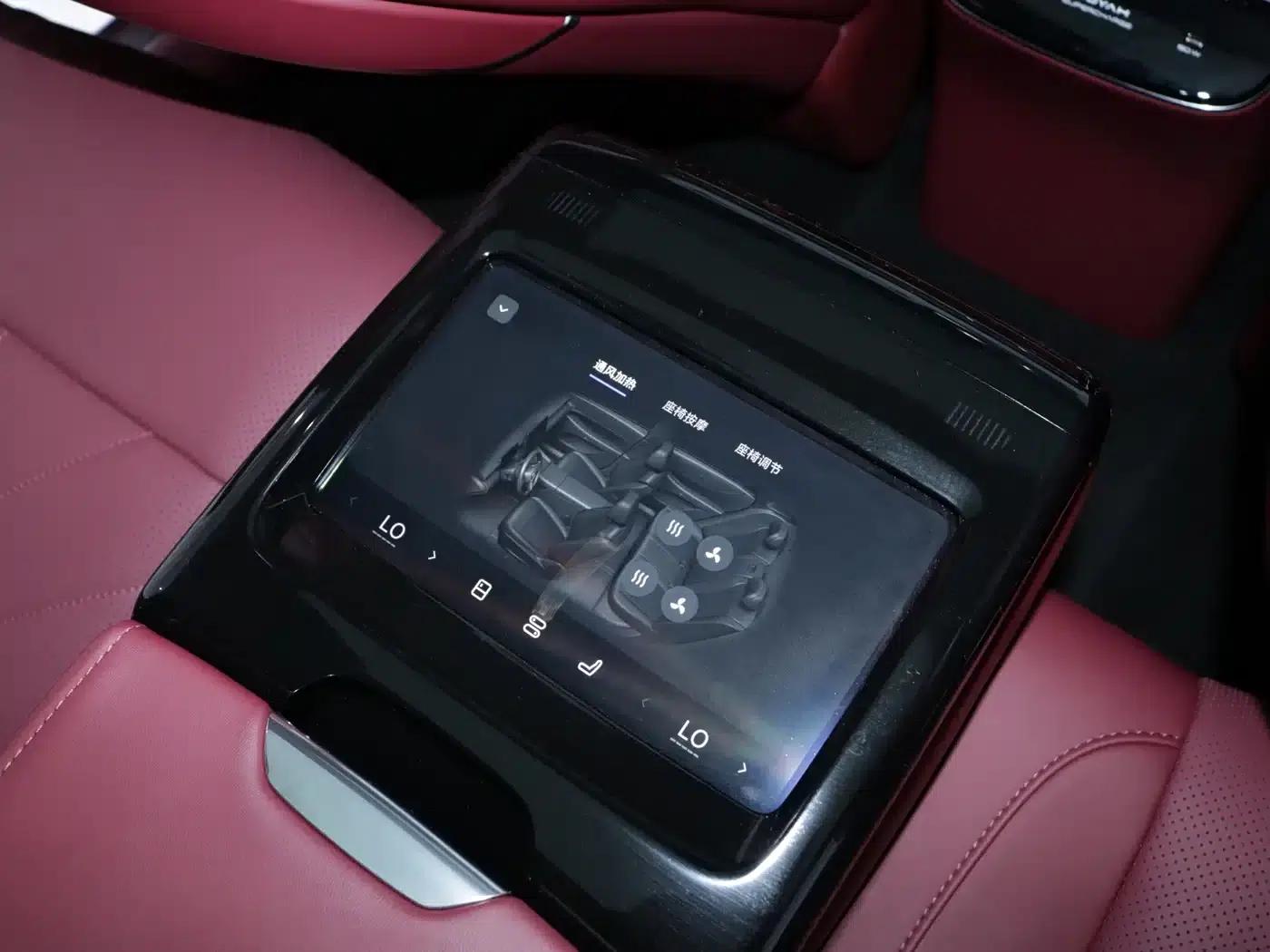 Voyah Chase Light L 2026 All-Wheel Drive Ultra — миниатюра 20