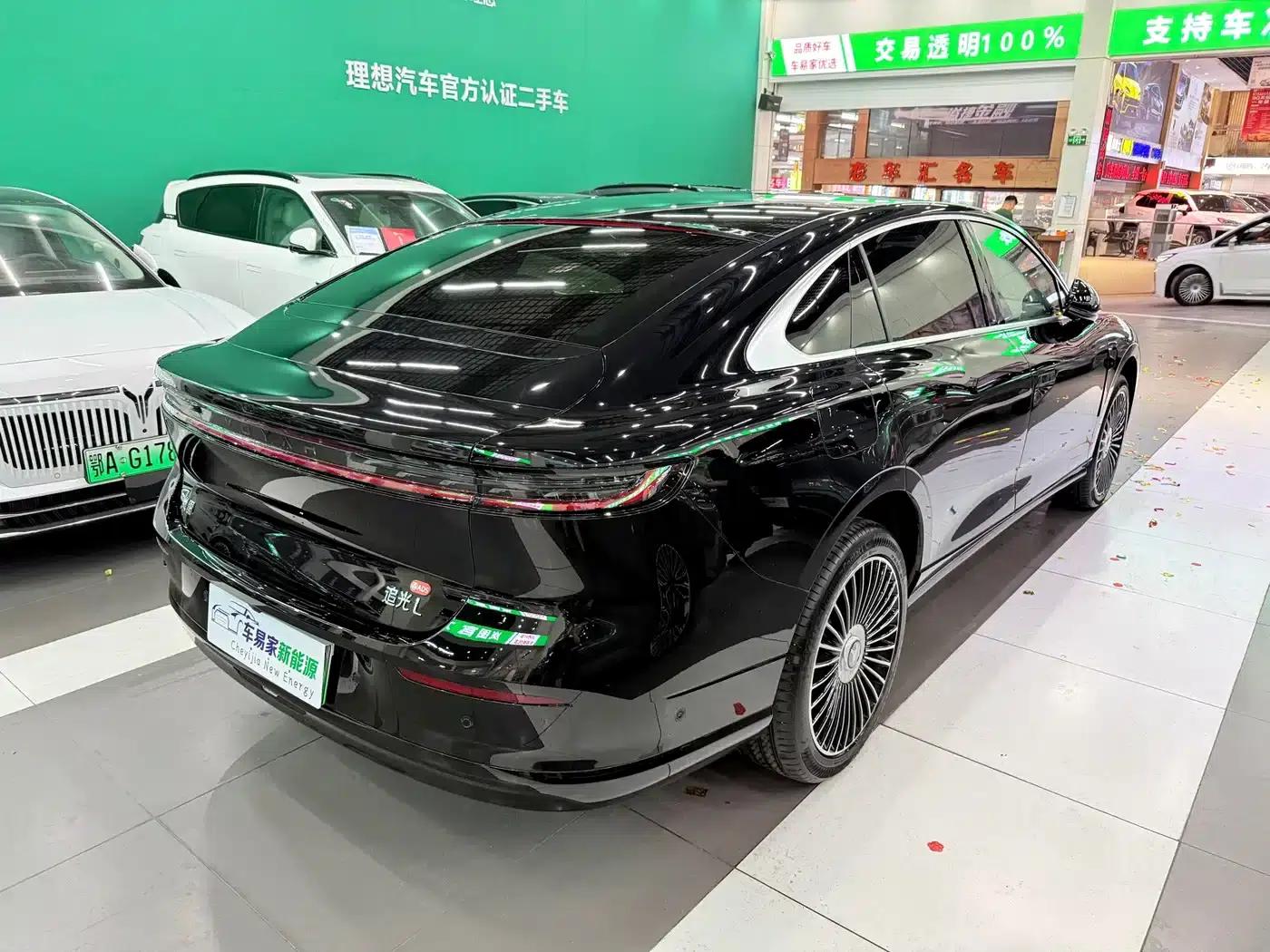 Voyah Chase Light L 2026 All-Wheel Drive Ultra — миниатюра 5