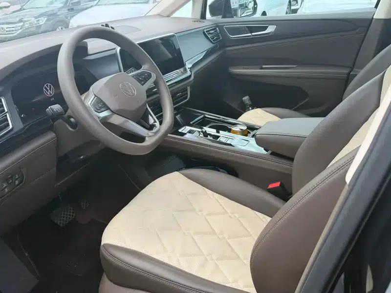 Viloran 2024 330TSI Business Edition — миниатюра 9