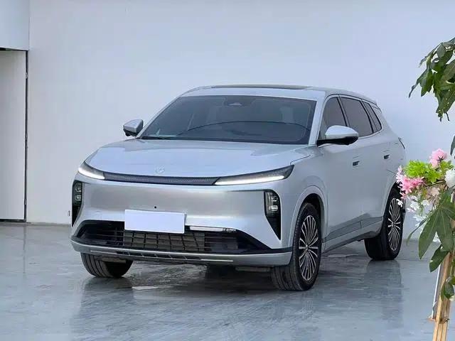 Dongfeng Fengshen L8 PHEV 2025 Model 185KM Dream Edition