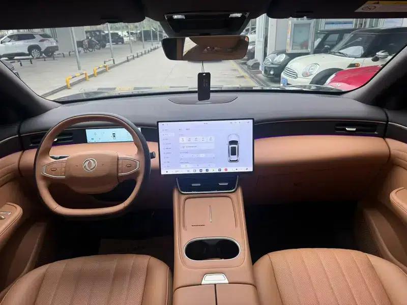 Dongfeng Fengshen L8 PHEV 2025 Model 185KM Dream Edition — миниатюра 9