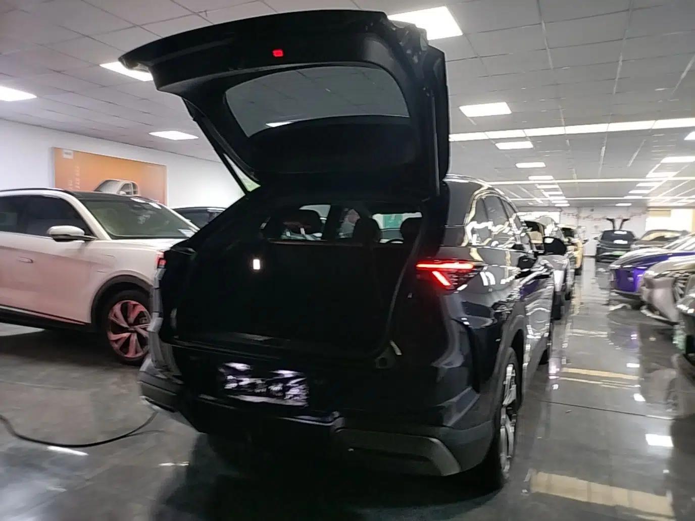 ARCFOX Alpha T5 2026 Model Pure Electric 660 Yuanjing Divine Driving Version — миниатюра 22