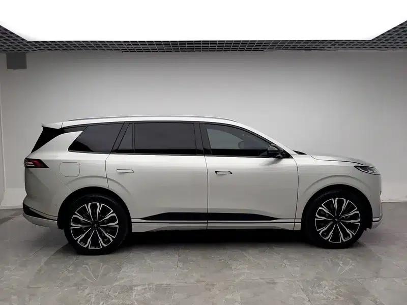 Yipai 008 2026 Pure Electric Extra-Spacious 5-Seater — миниатюра 8
