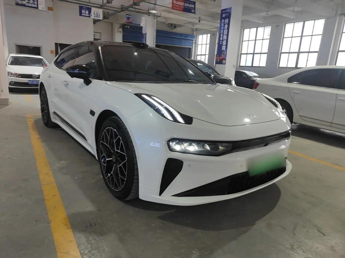 Zeekr 001 2025 WE Edition 100 kWh Rear-Wheel Drive — миниатюра 3