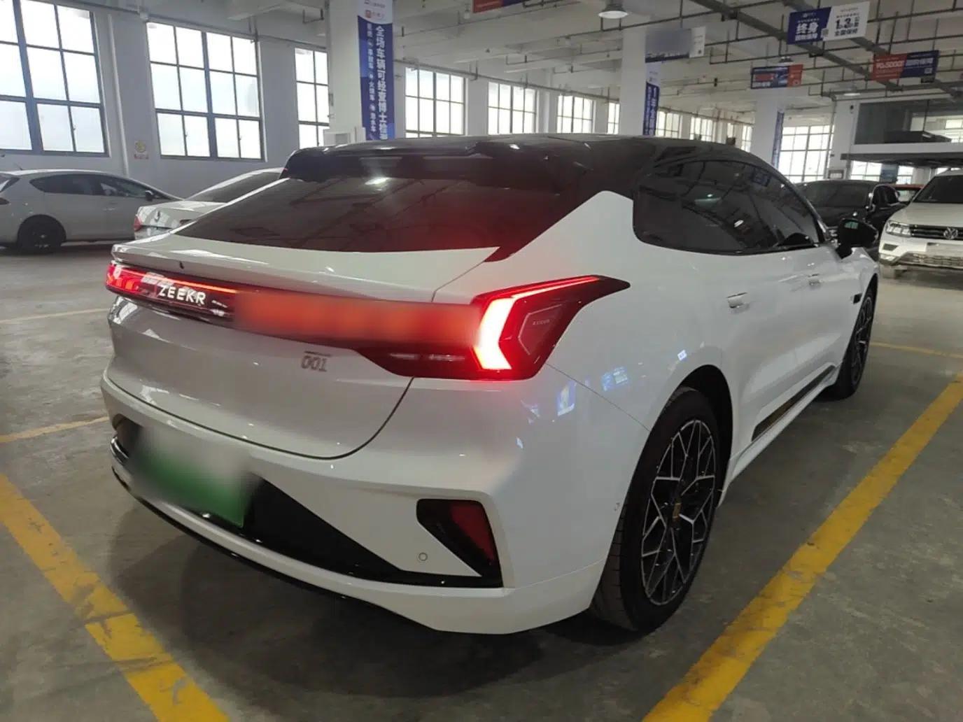 Zeekr 001 2025 WE Edition 100 kWh Rear-Wheel Drive — миниатюра 6