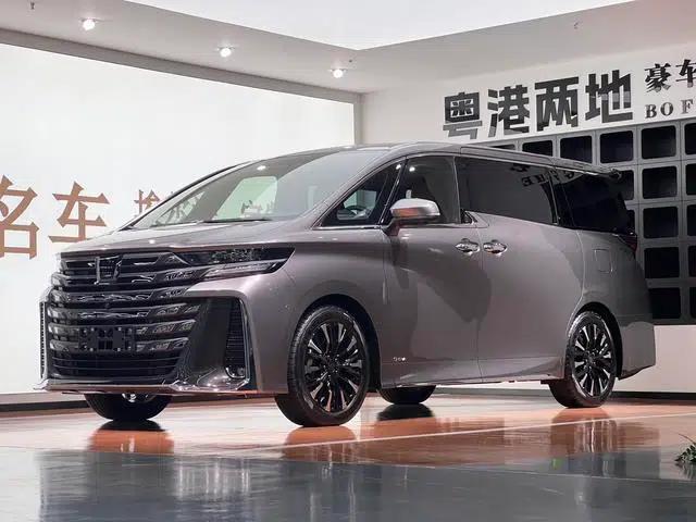 2023 Alphard Crown 2.5L Intelligent Hybrid Dual Engine AWD Supreme Edition