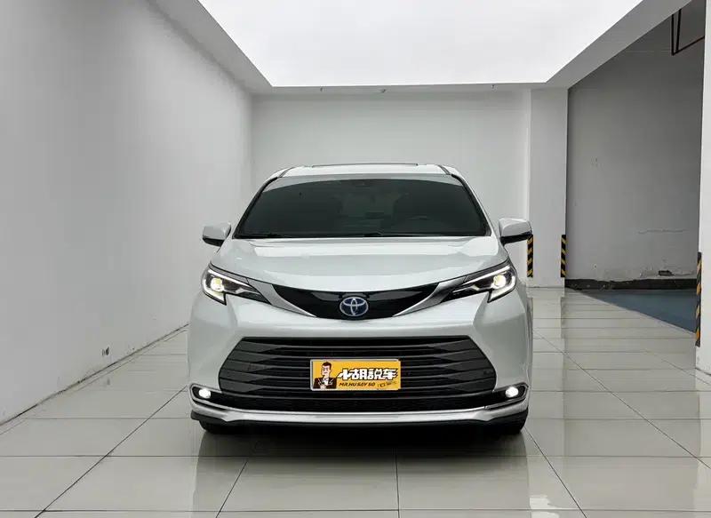 Sena 2021 2.5L Hybrid Premium Edition — миниатюра 2