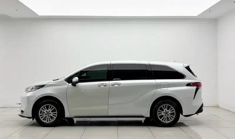 Sena 2021 2.5L Hybrid Premium Edition — миниатюра 3
