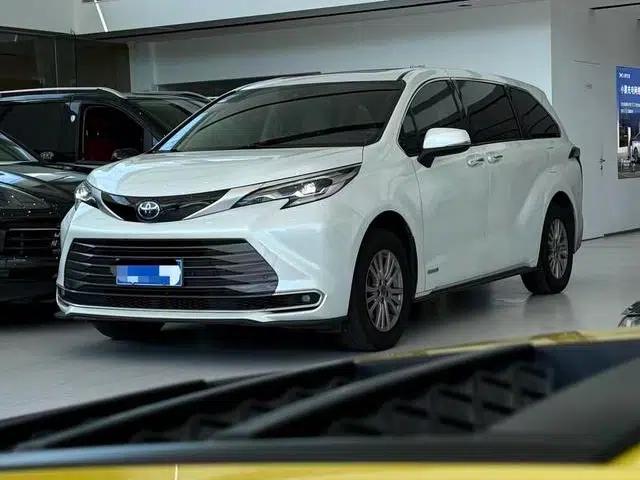 Sena 2021 2.5L Hybrid Premium Edition