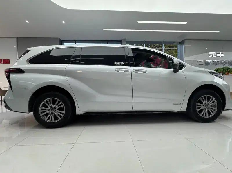2021 Sena 2.5L Hybrid Luxury Edition — миниатюра 5