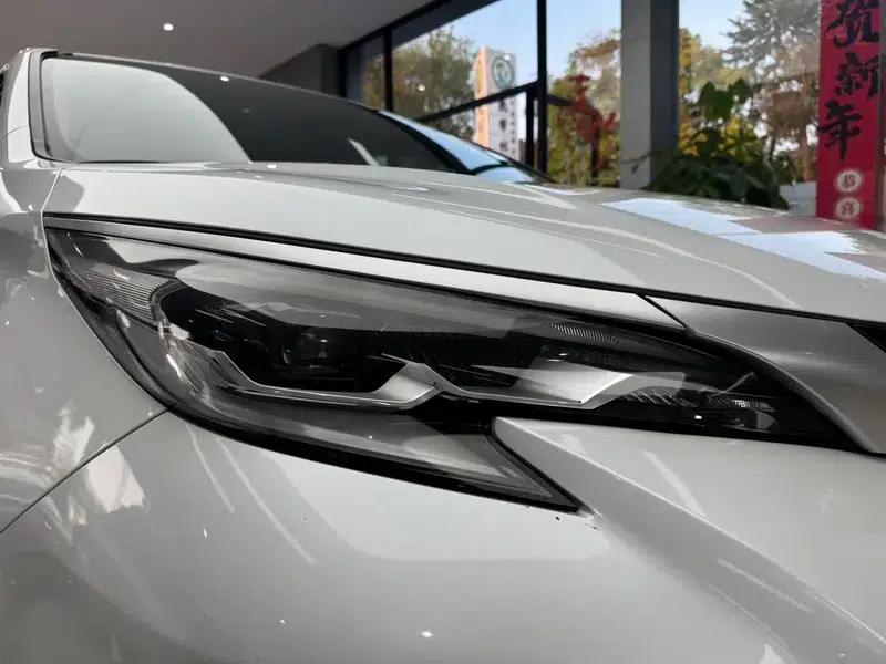 2021 Sena 2.5L Hybrid Luxury Edition — миниатюра 7