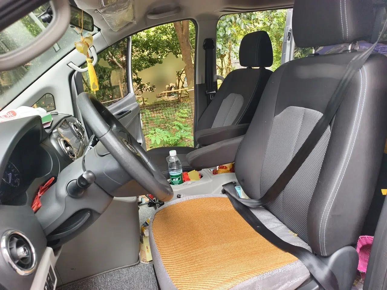 JAC Refine M3 2016 IKEA Edition 1.6L Luxury Model — миниатюра 15