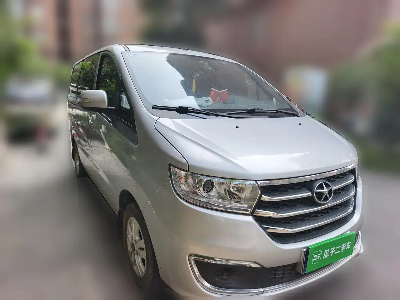 JAC Refine M3 2016 IKEA Edition 1.6L Luxury Model — миниатюра 3