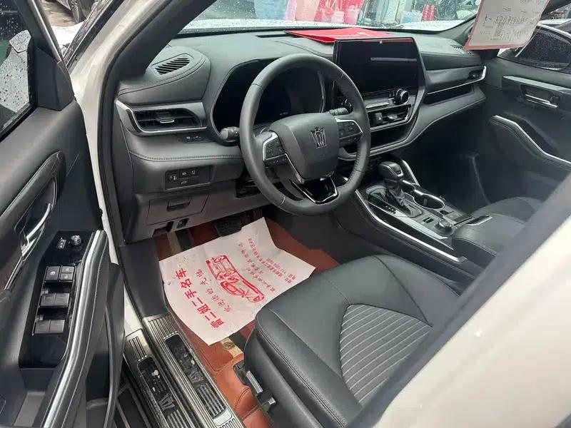 Crown Land Cruiser 2022 2.0T Automatic 4WD Supreme Edition — миниатюра 12