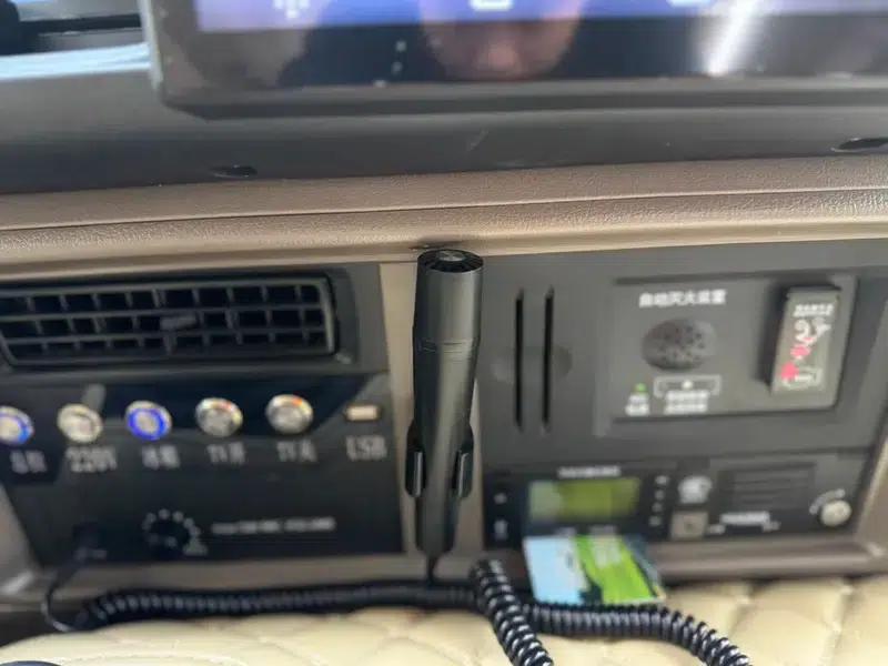 2023 Toyota Coaster 4.0L Manual Rear-Wheel Drive 12-Seater Factory Custom Edition — миниатюра 22