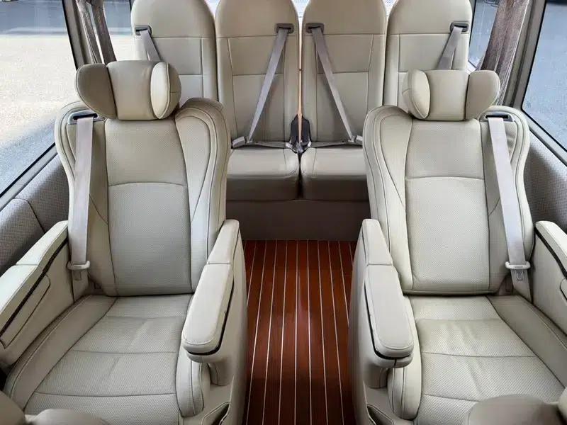 2023 Toyota Coaster 4.0L Manual Rear-Wheel Drive 12-Seater Factory Custom Edition — миниатюра 39