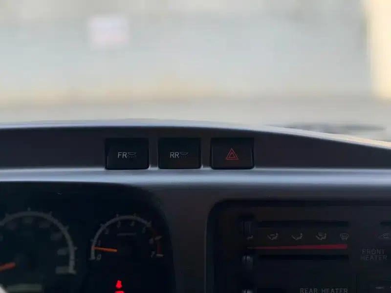 2023 Toyota Coaster 4.0L Manual Rear-Wheel Drive 12-Seater Factory Custom Edition — миниатюра 41