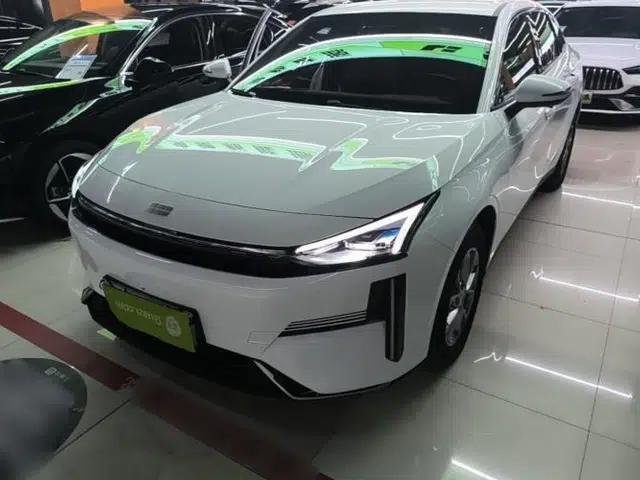 Geely Galaxy L6 2025 EM-i 60km Launch Edition