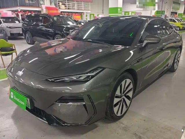Geely Galaxy E8 2024 665 km Range Rear-Drive Starship Long-Range Version