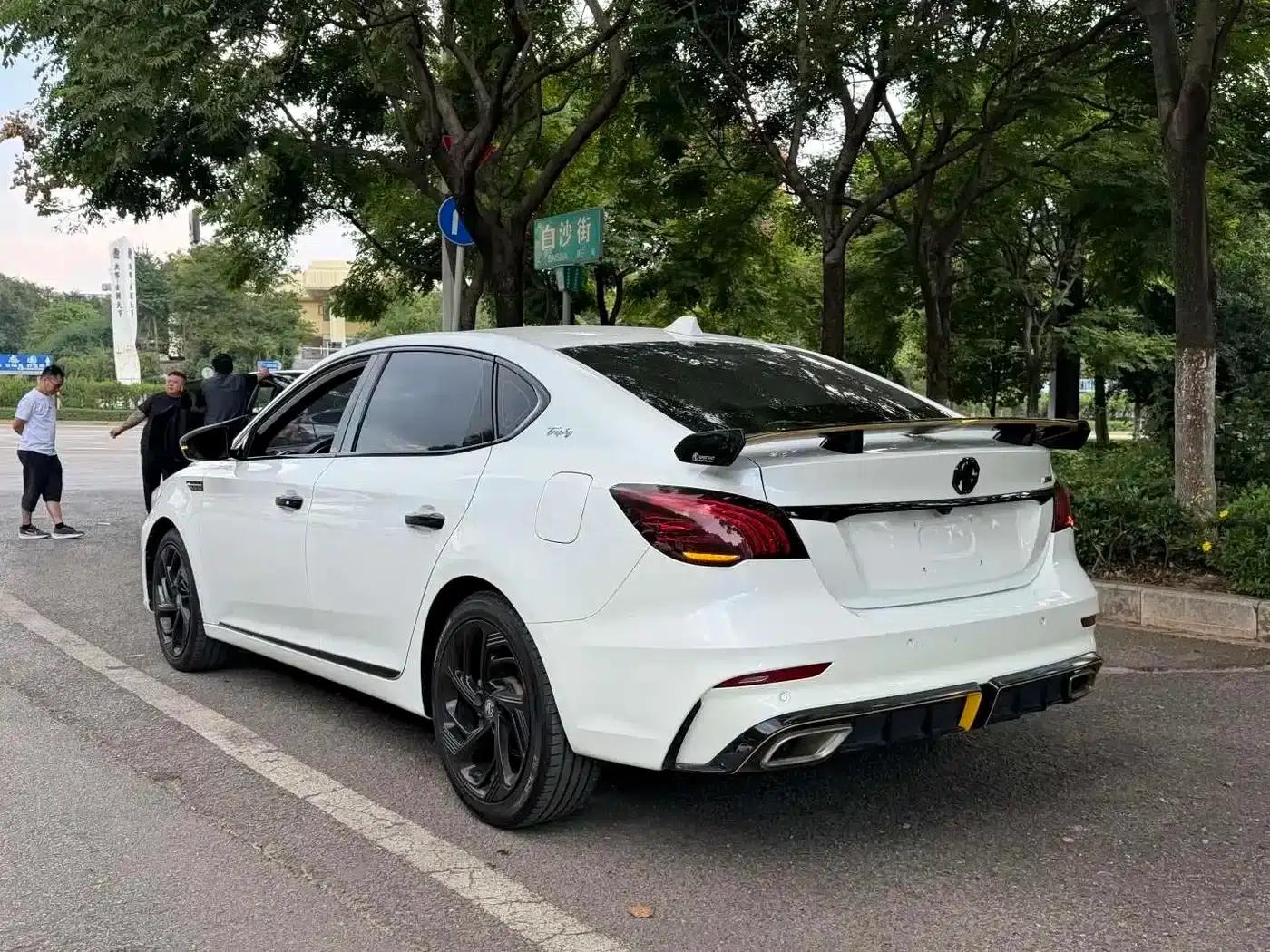 MG6 2021 Pro 1.5T Automatic Trophy Luxury Edition — миниатюра 4