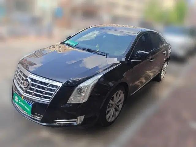 Cadillac XTS 2013 28T Leading Model