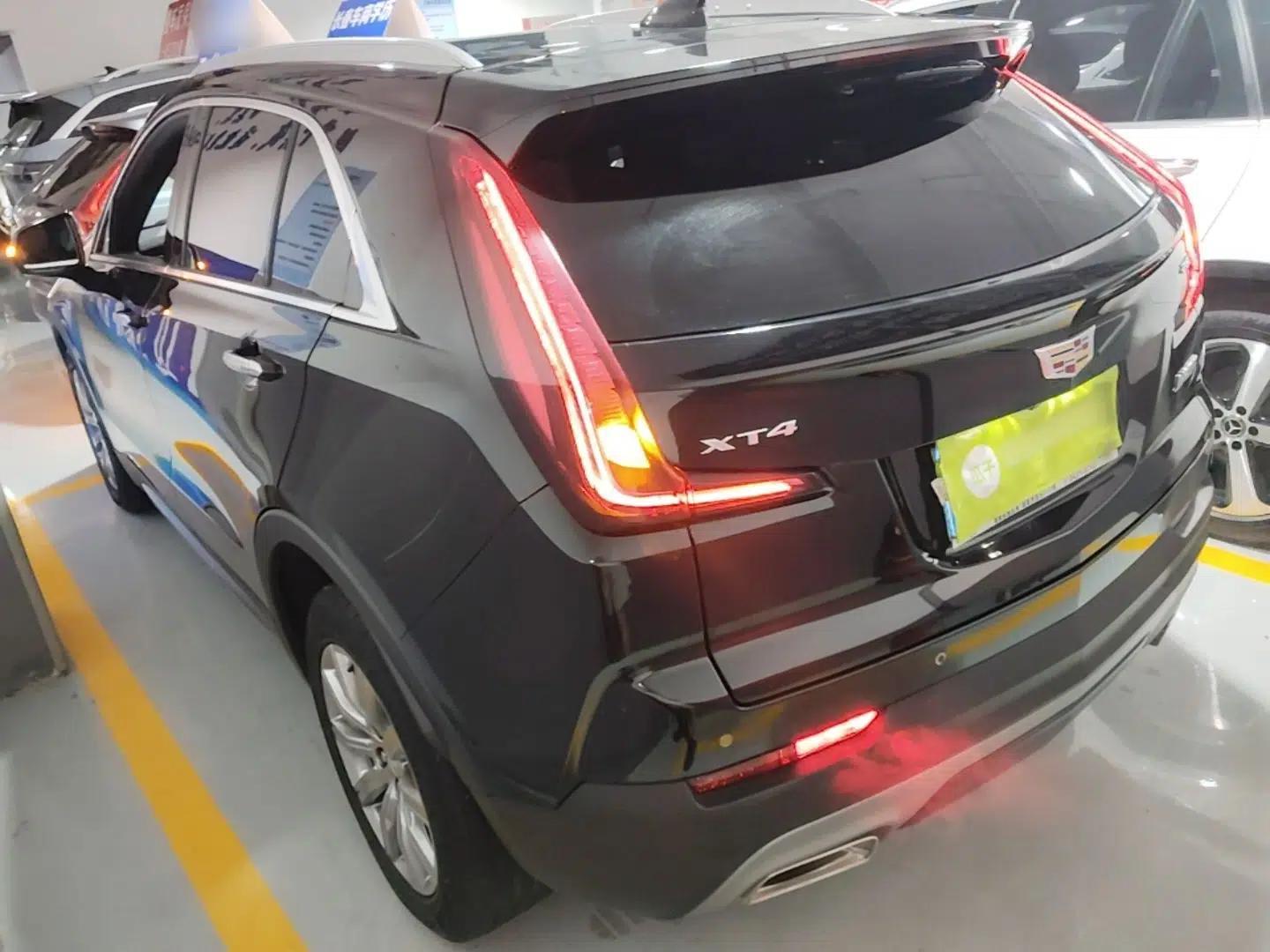 Cadillac XT4 2022 28T Two-Wheel Drive Prestige Version — миниатюра 4