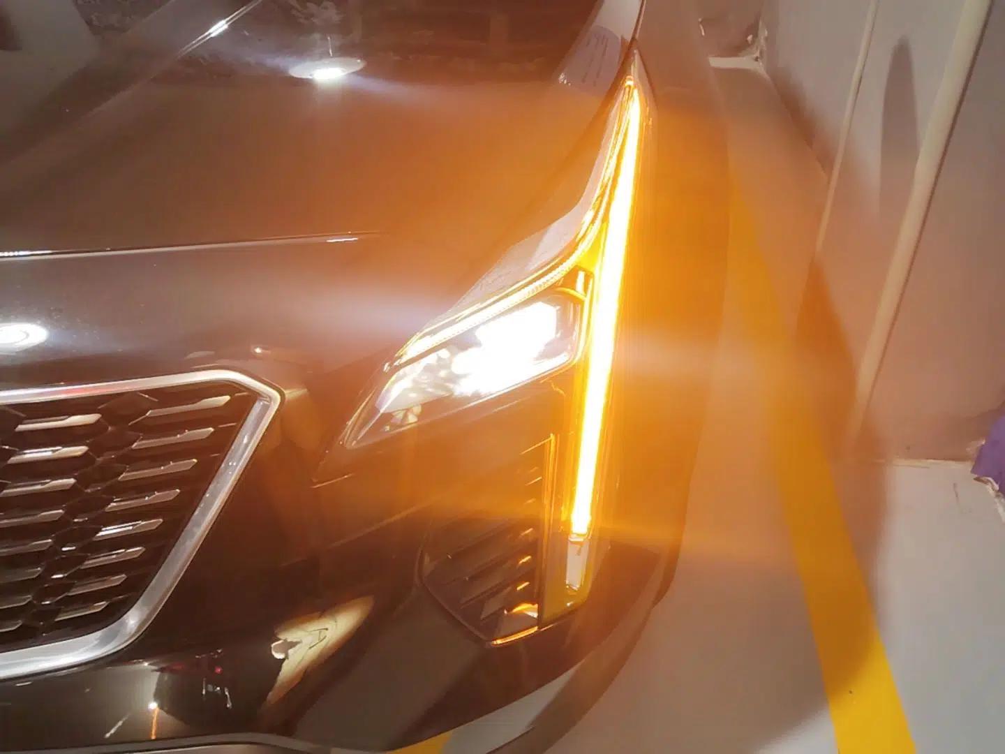 Cadillac XT4 2022 28T Two-Wheel Drive Prestige Version — миниатюра 8