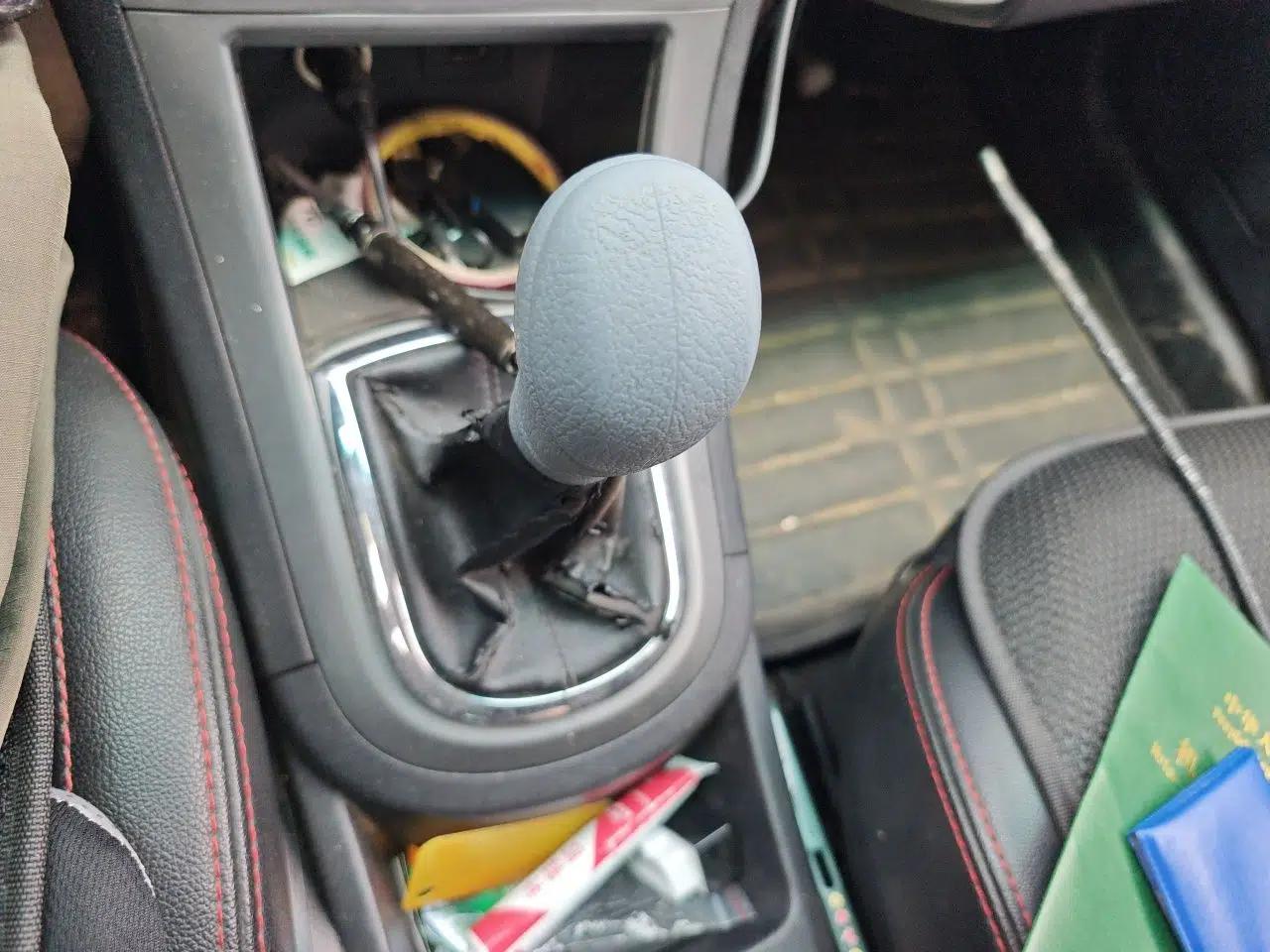 Cowin C3 2015 1.5L Manual Gold Diamond Edition — миниатюра 14