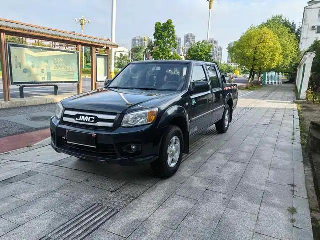 Baodian 2016 New Value-for-Money Diesel Two-Wheel Drive Standard Car Basic Model JX493ZLQ4G