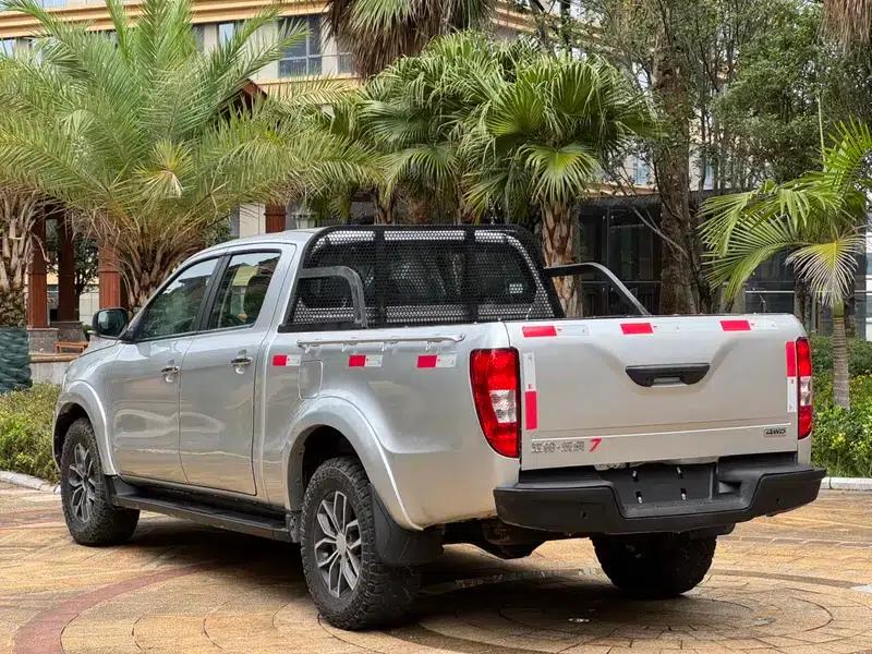 Yuhu 7 2022 2.0T Manual Diesel 4WD Premium Long Wheelbase — миниатюра 4