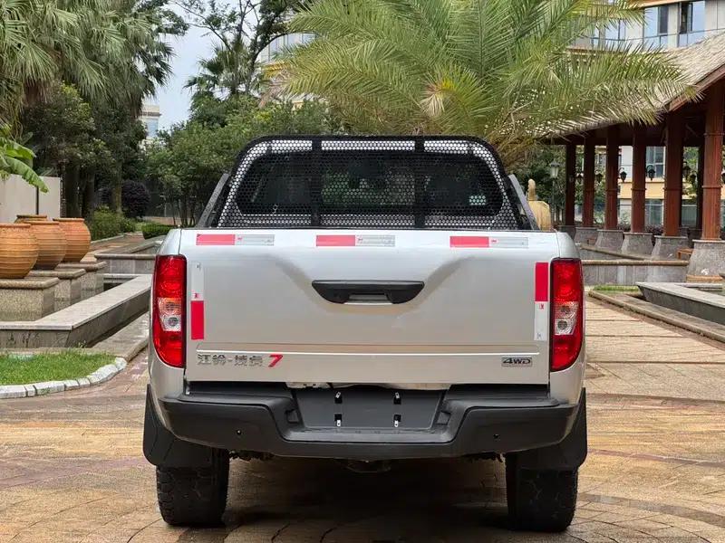 Yuhu 7 2022 2.0T Manual Diesel 4WD Premium Long Wheelbase — миниатюра 5