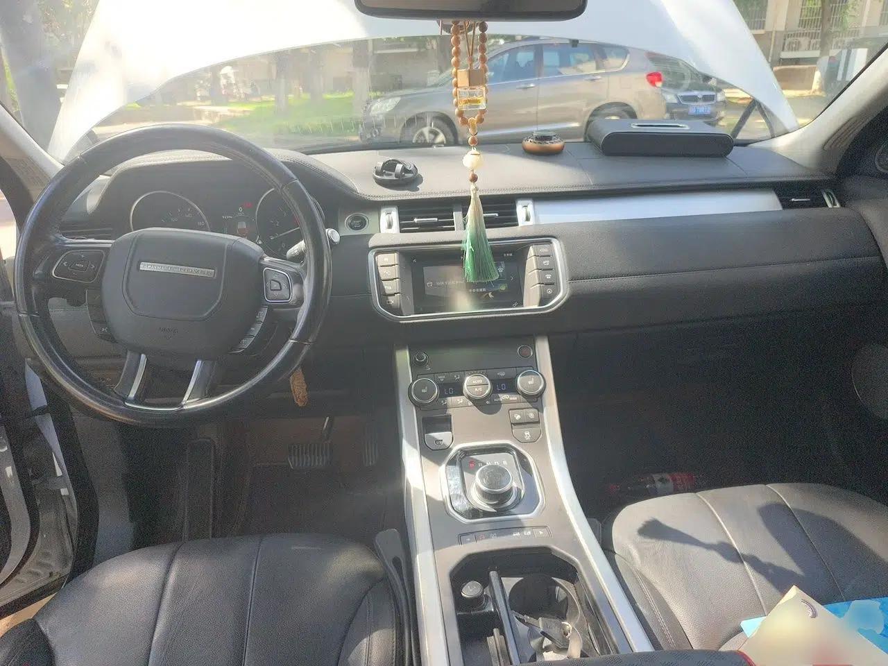 Land Rover Range Evoque 2018 240PS PURE Style Edition — миниатюра 9