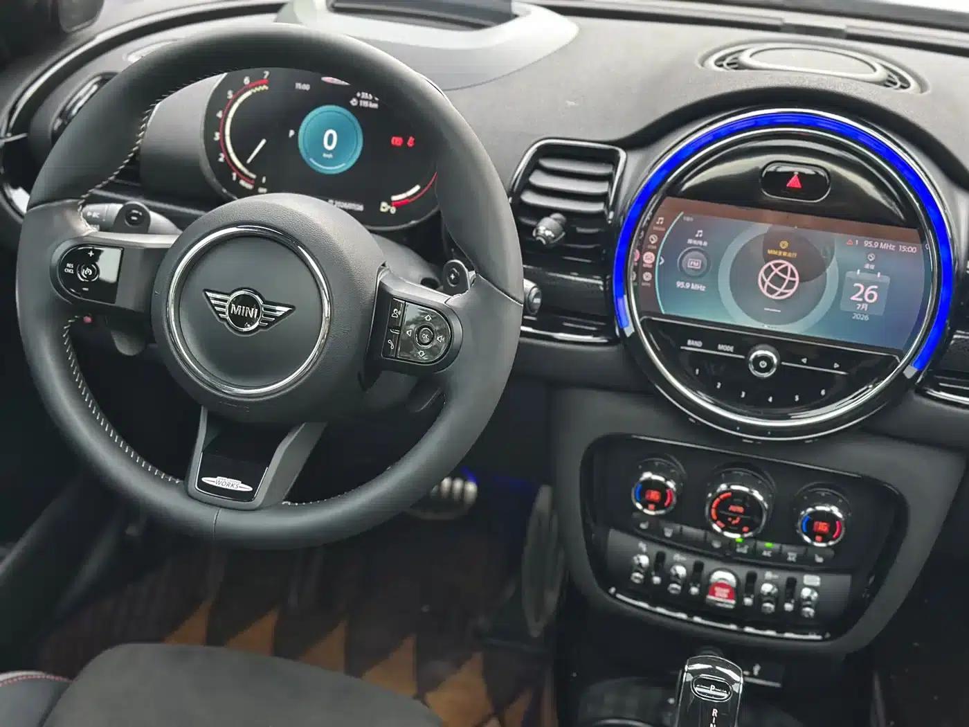 MINI JCW CLUBMAN 2022 2.0T JOHN COOPER WORKS ALL- — миниатюра 15
