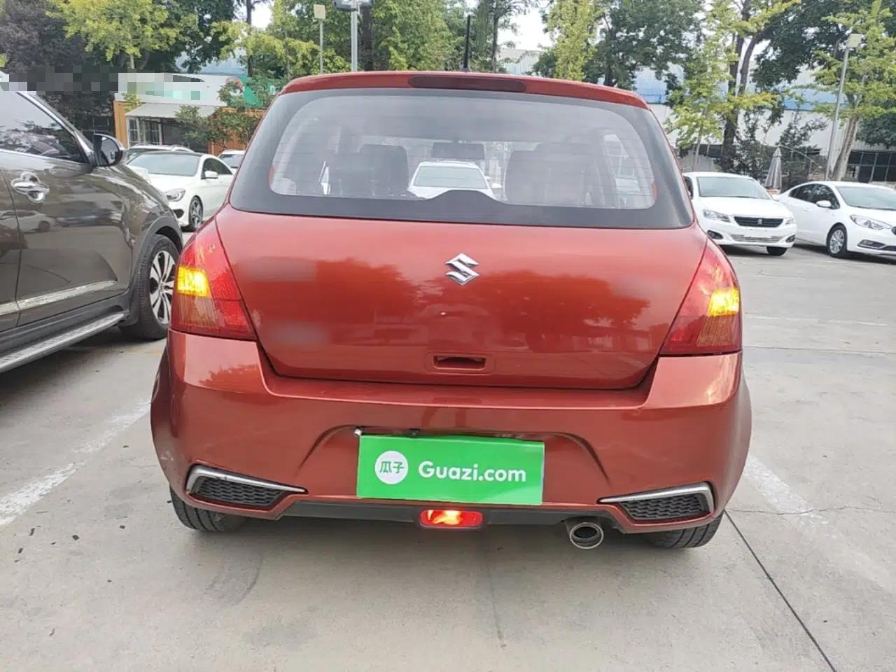 Suzuki Swift 2014 1.3L Manual Standard Edition — миниатюра 5
