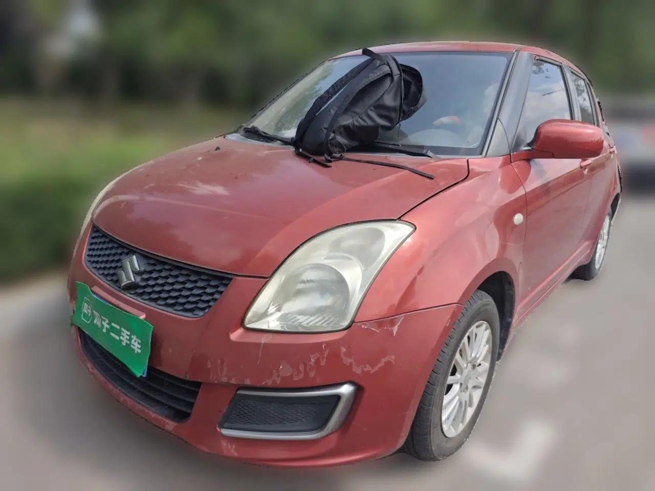 Suzuki Swift 2013 1.3L Manual Value Edition — миниатюра 1