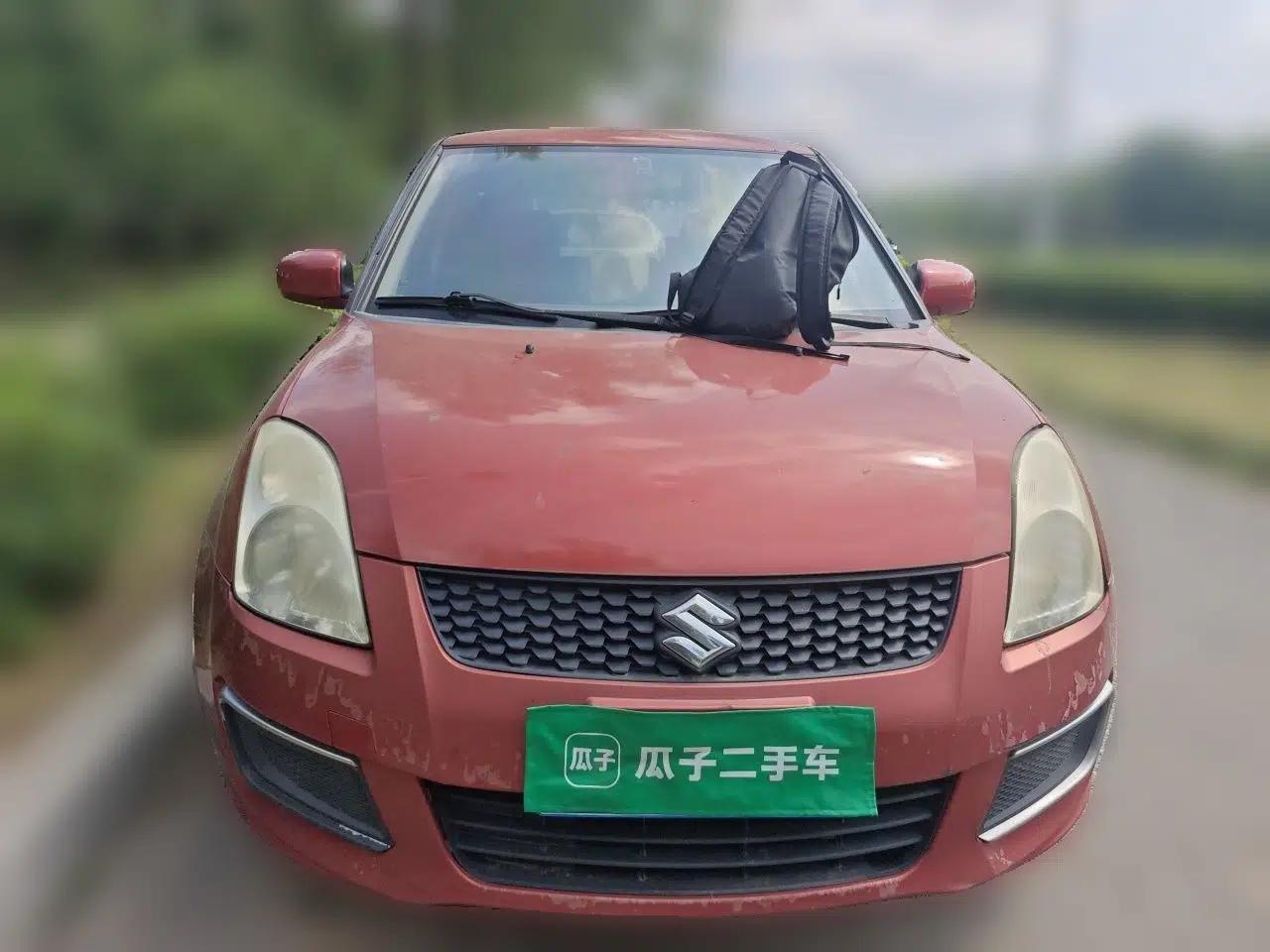 Suzuki Swift 2013 1.3L Manual Value Edition — миниатюра 2
