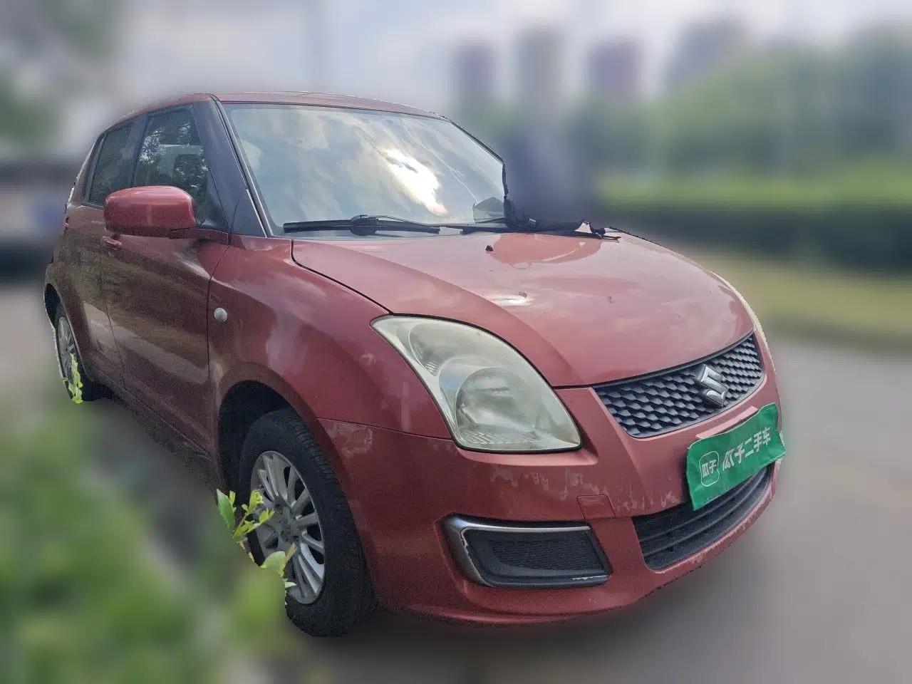 Suzuki Swift 2013 1.3L Manual Value Edition — миниатюра 3