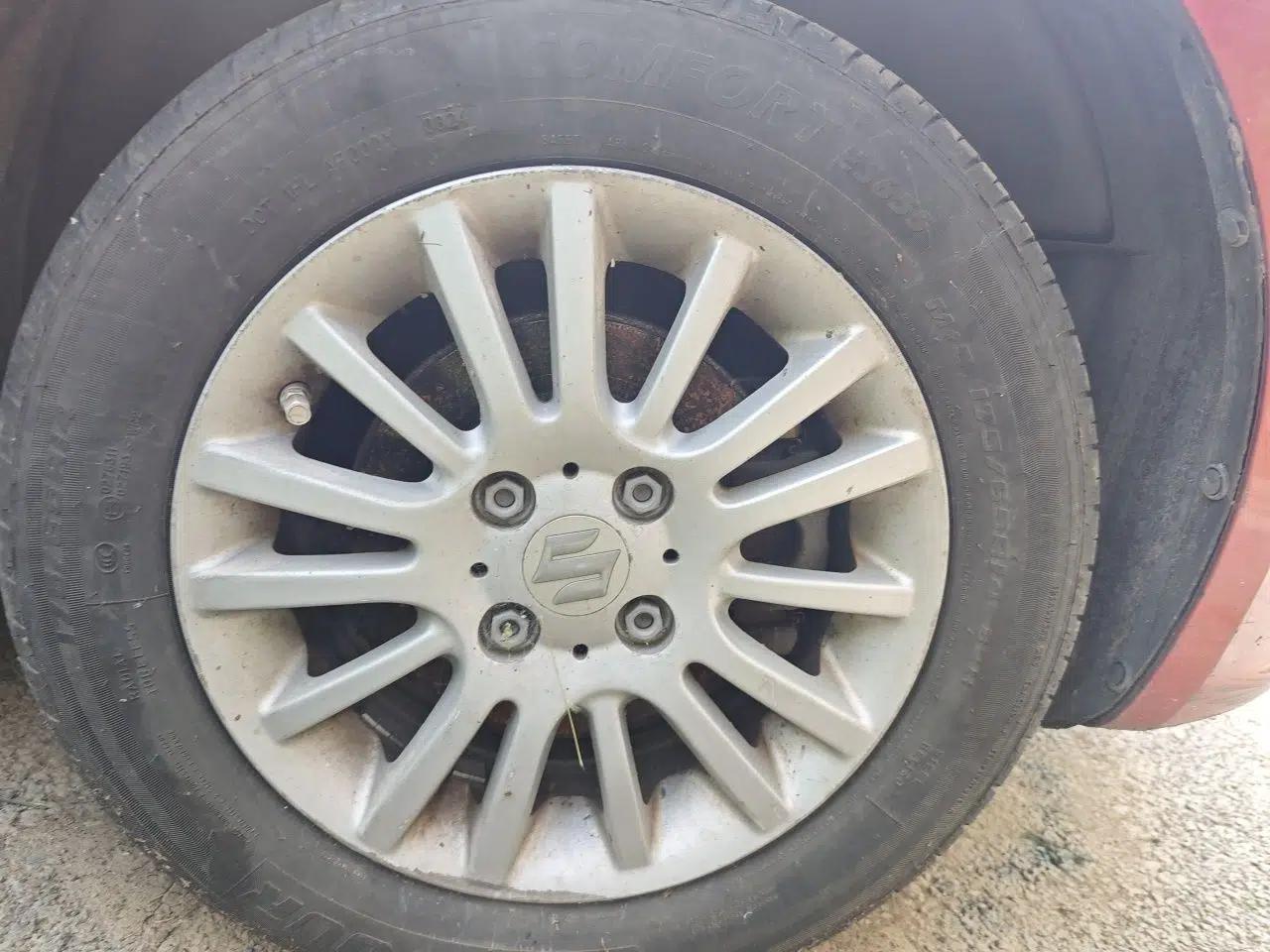 Suzuki Swift 2013 1.3L Manual Value Edition — миниатюра 8