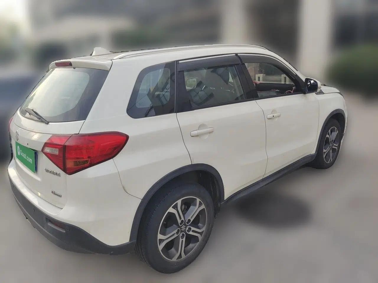 Suzuki Vitara 2016 1.4T Manual Two-Wheel Drive Luxury Model — миниатюра 4