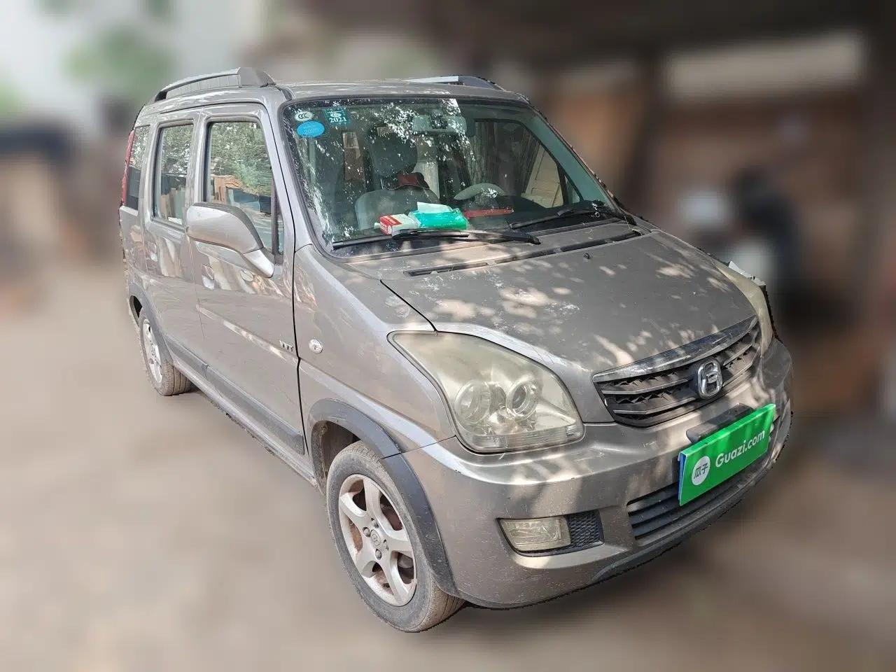 Suzuki Wagon R X5 2016 1.4L Entry Model China V Standard — миниатюра 3