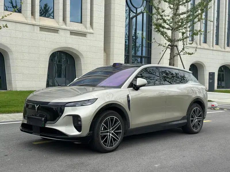 Voyah 2025 Four-Wheel Drive Qiankun Edition — миниатюра 1