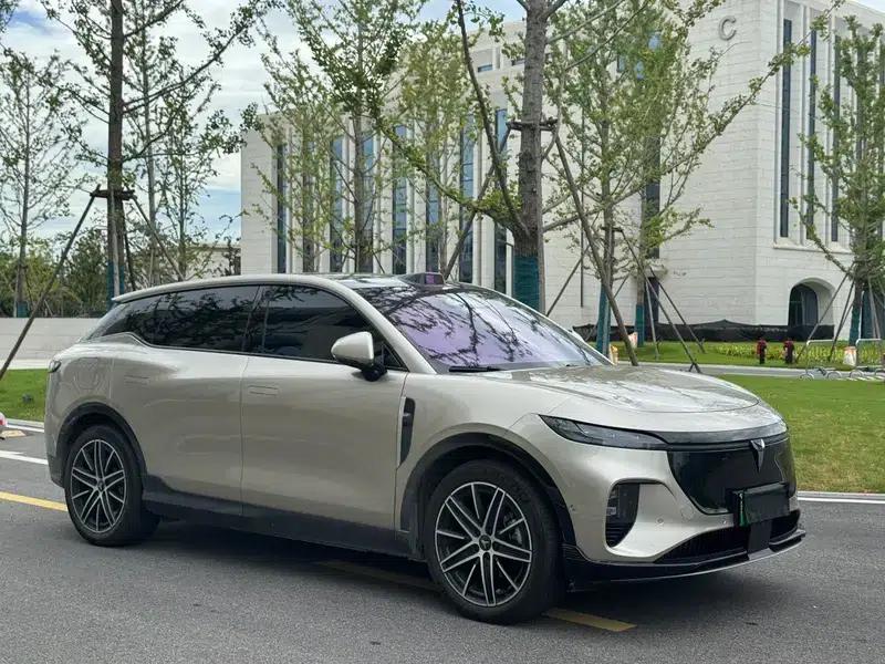 Voyah 2025 Four-Wheel Drive Qiankun Edition — миниатюра 3