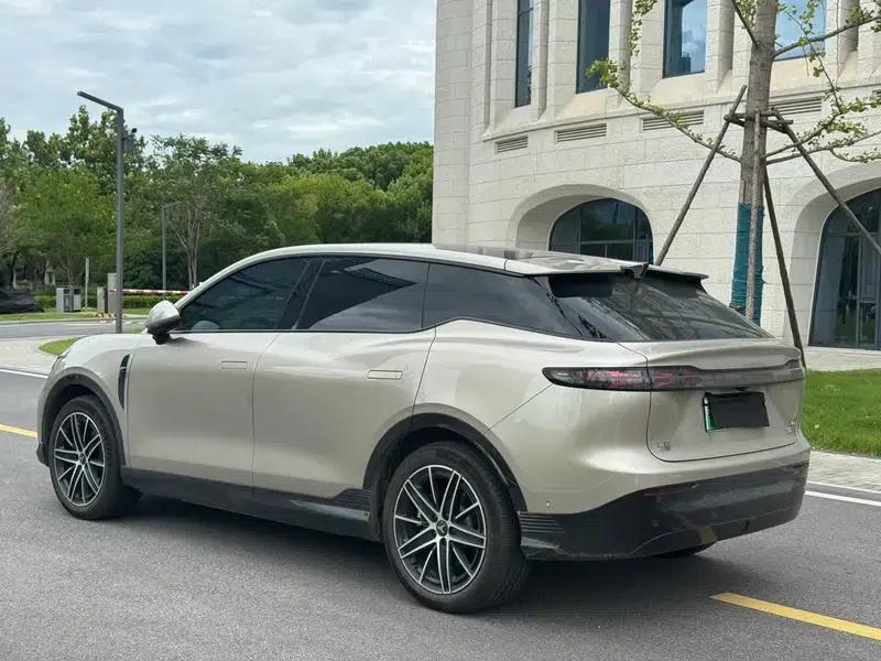 Voyah 2025 Four-Wheel Drive Qiankun Edition — миниатюра 4