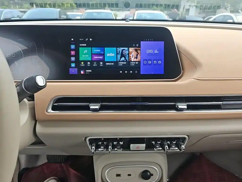 ORA Good Cat 2024 Model 401km Luxury — миниатюра 13