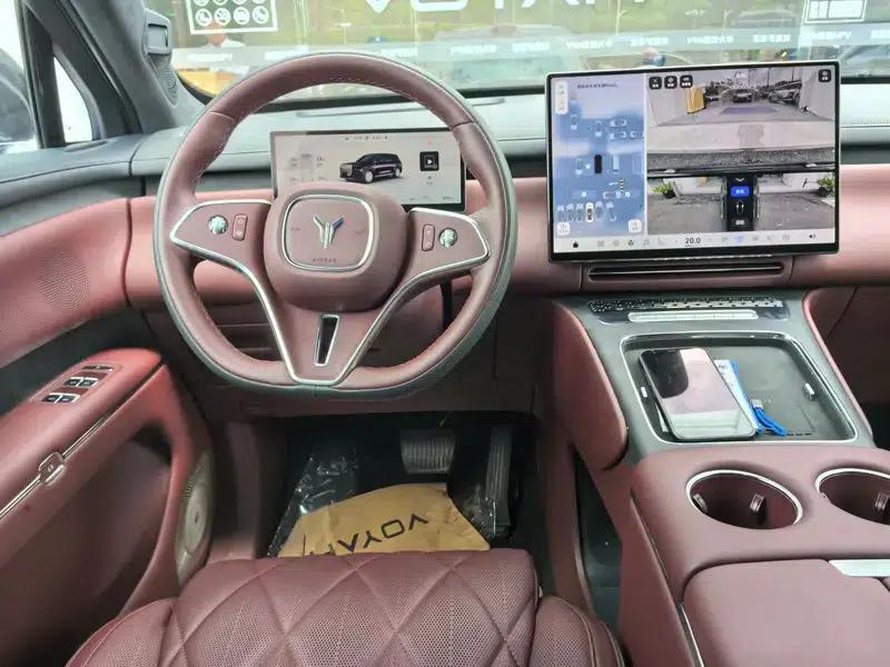 Voyah Taishan PHEV 2026 Max+ Edition — миниатюра 17