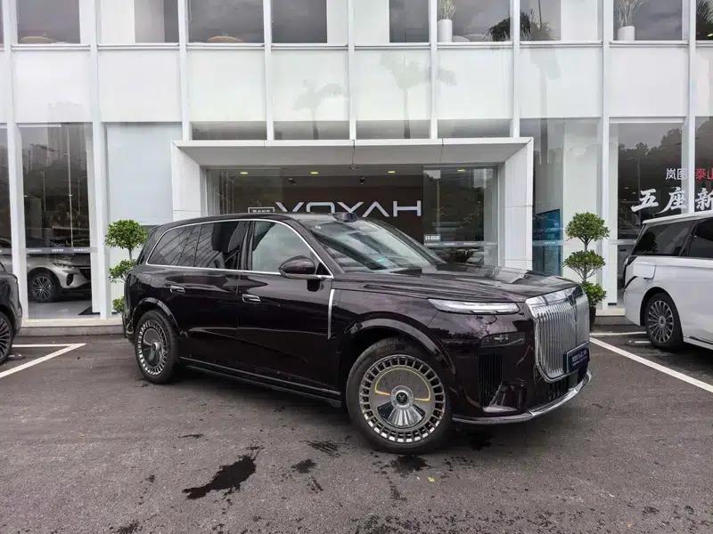 Voyah Taishan PHEV 2026 Max+ Edition — миниатюра 3