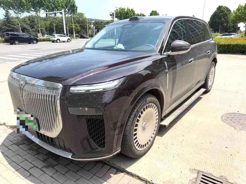 Voyah Taishan PHEV 2026 Max+ Edition — миниатюра 1